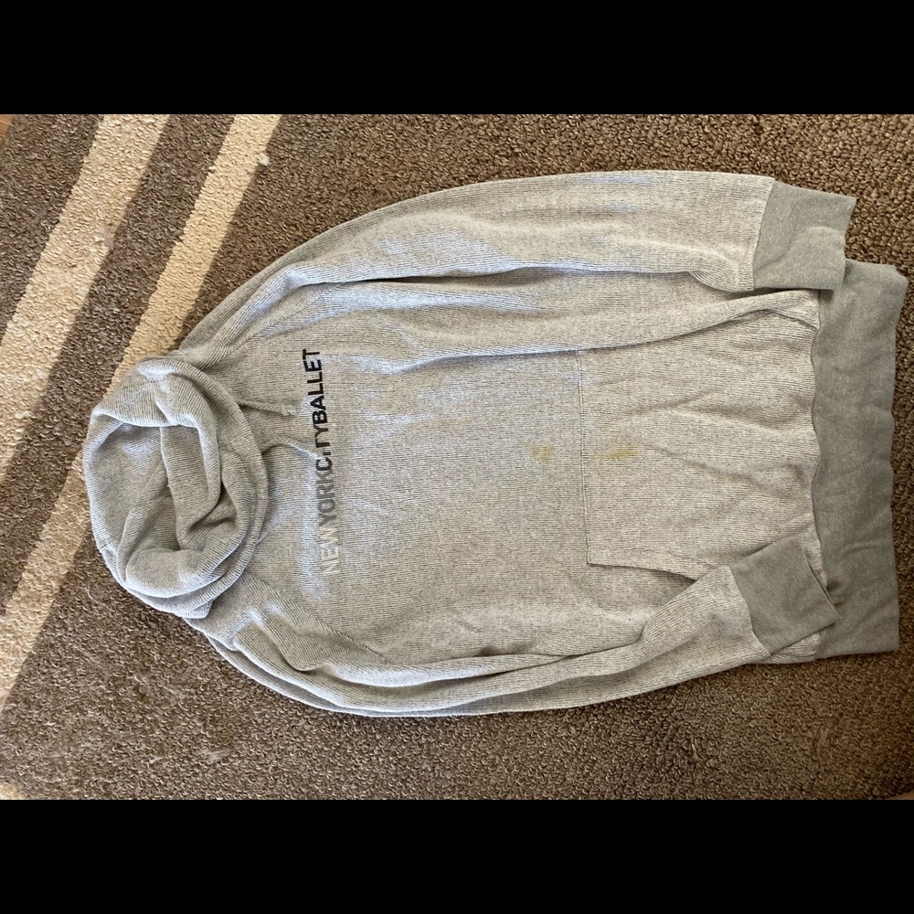 MV sport sweater/long sleeve shirt